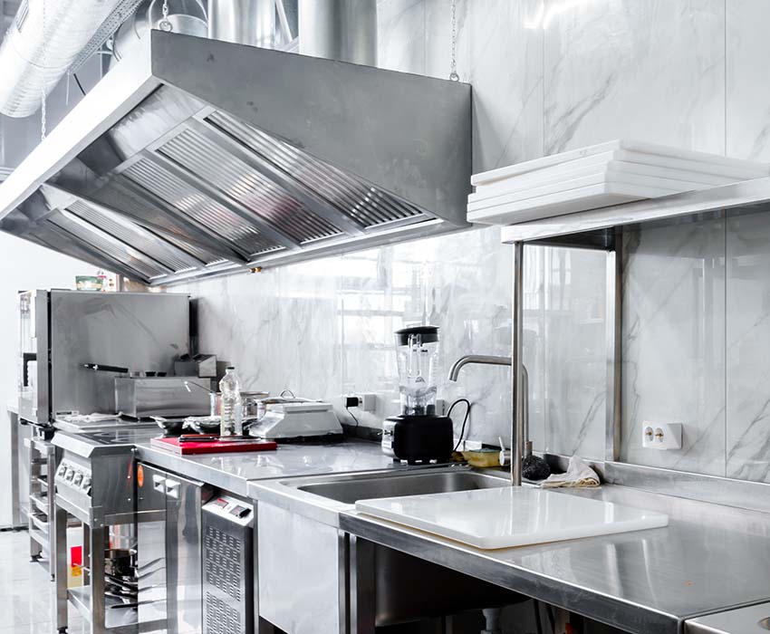 Limpieza de conductos en sistemas de extracción de humos